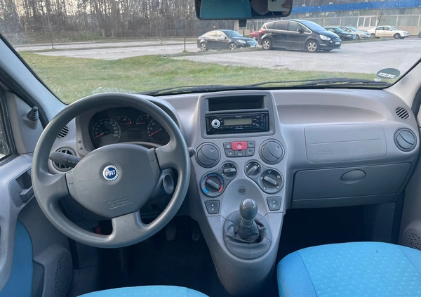 Fiat Panda cena 9900 przebieg: 146000, rok produkcji 2004 z Starachowice małe 79